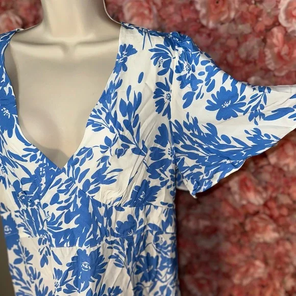 NWT a new day (14) Brand New Blue & White Floral Maxi Dress - Picture 3 of 5